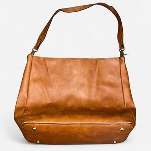 Elegant Brown Leather Shoulder Bag